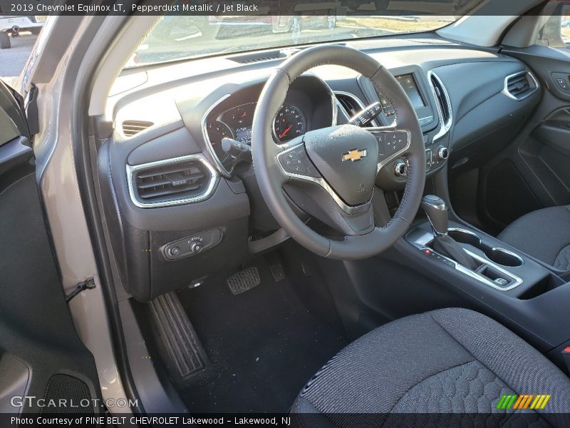 Pepperdust Metallic / Jet Black 2019 Chevrolet Equinox LT