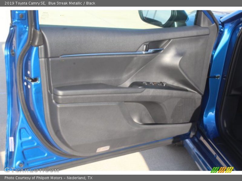 Blue Streak Metallic / Black 2019 Toyota Camry SE