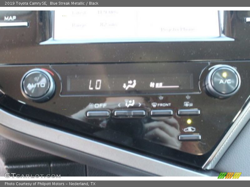 Blue Streak Metallic / Black 2019 Toyota Camry SE