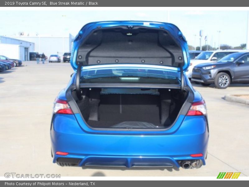 Blue Streak Metallic / Black 2019 Toyota Camry SE