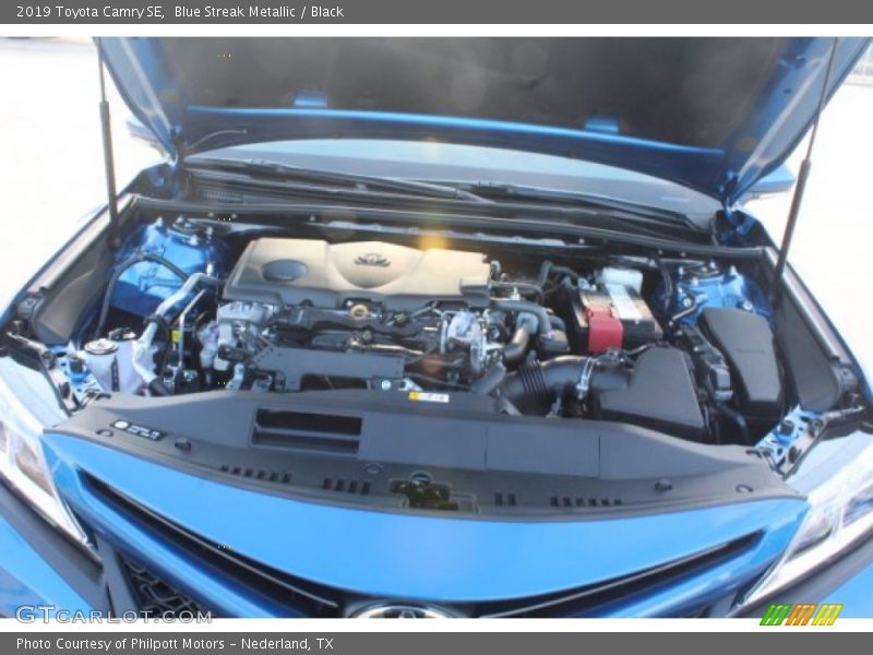 Blue Streak Metallic / Black 2019 Toyota Camry SE