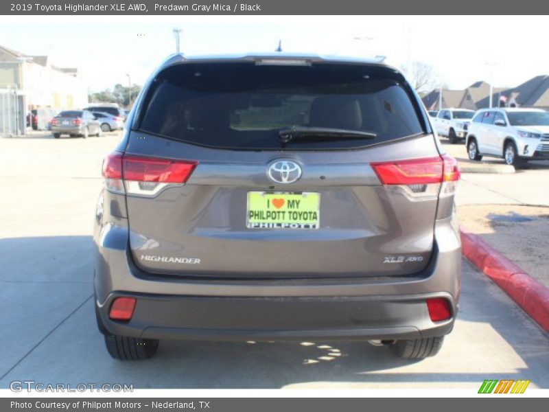 Predawn Gray Mica / Black 2019 Toyota Highlander XLE AWD