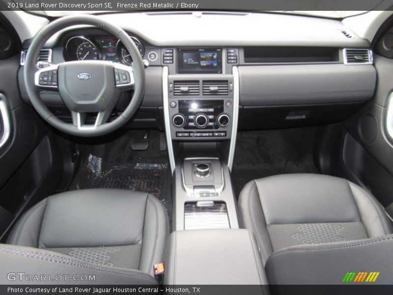 Dashboard of 2019 Discovery Sport SE