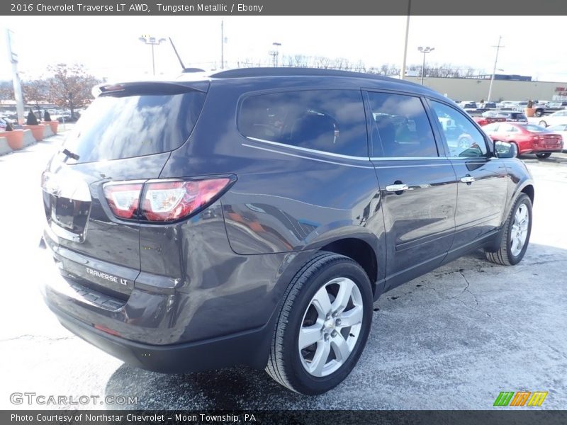 Tungsten Metallic / Ebony 2016 Chevrolet Traverse LT AWD