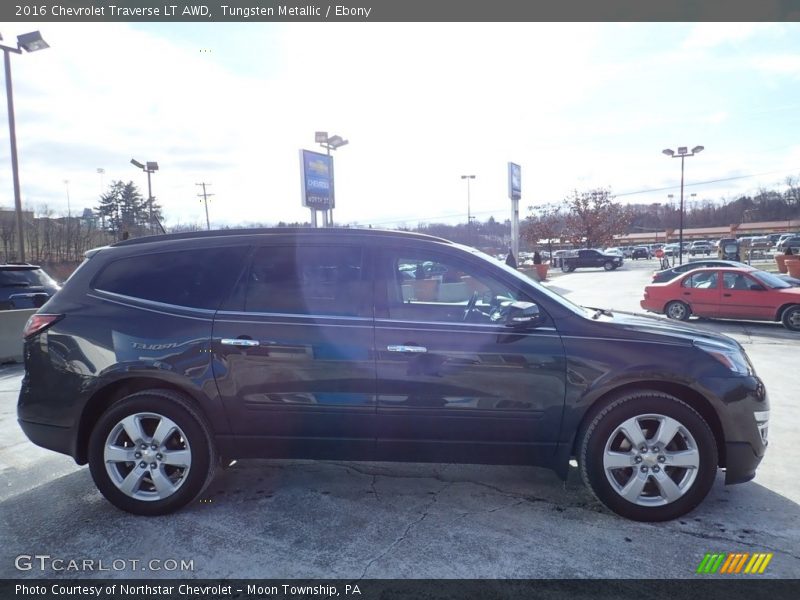 Tungsten Metallic / Ebony 2016 Chevrolet Traverse LT AWD