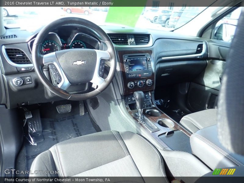 Tungsten Metallic / Ebony 2016 Chevrolet Traverse LT AWD