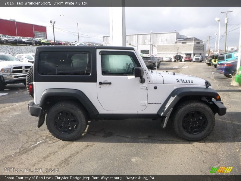 Bright White / Black 2016 Jeep Wrangler Sport