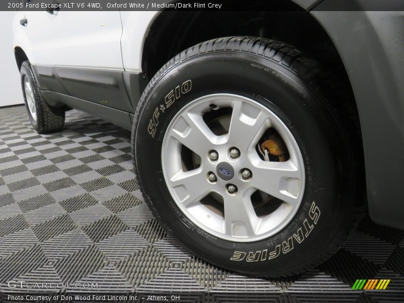 Oxford White / Medium/Dark Flint Grey 2005 Ford Escape XLT V6 4WD