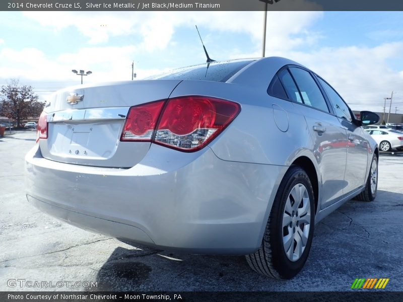 Silver Ice Metallic / Jet Black/Medium Titanium 2014 Chevrolet Cruze LS