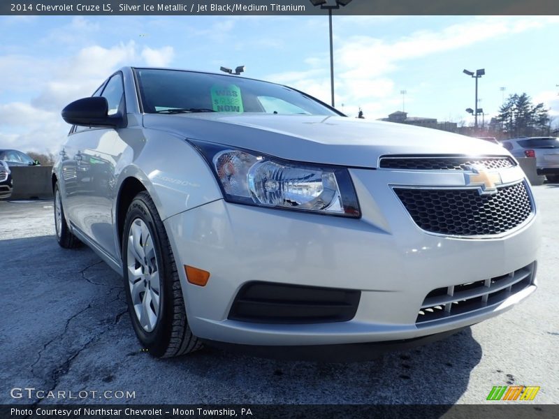 Silver Ice Metallic / Jet Black/Medium Titanium 2014 Chevrolet Cruze LS