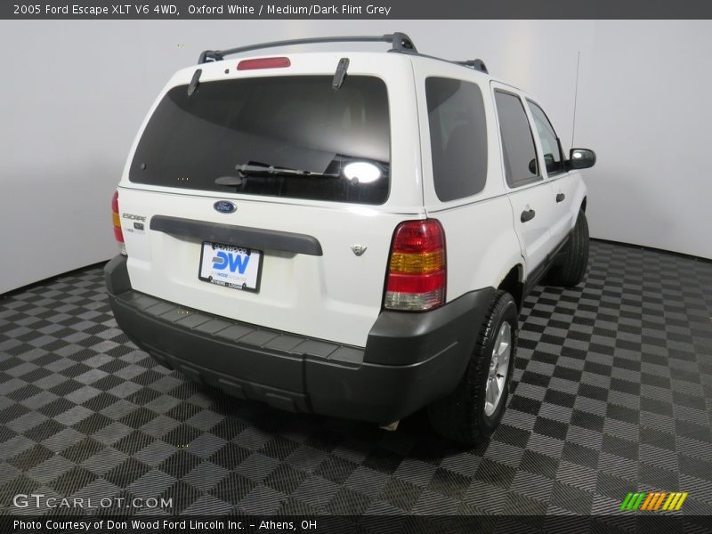 Oxford White / Medium/Dark Flint Grey 2005 Ford Escape XLT V6 4WD