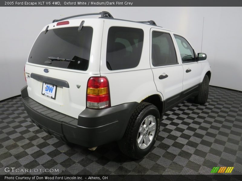 Oxford White / Medium/Dark Flint Grey 2005 Ford Escape XLT V6 4WD