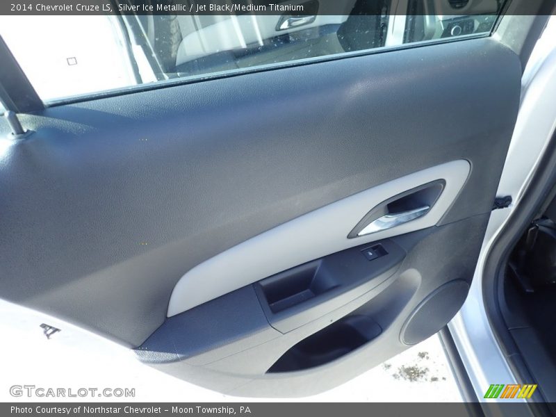 Silver Ice Metallic / Jet Black/Medium Titanium 2014 Chevrolet Cruze LS