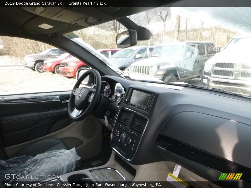 Granite Pearl / Black 2019 Dodge Grand Caravan SXT