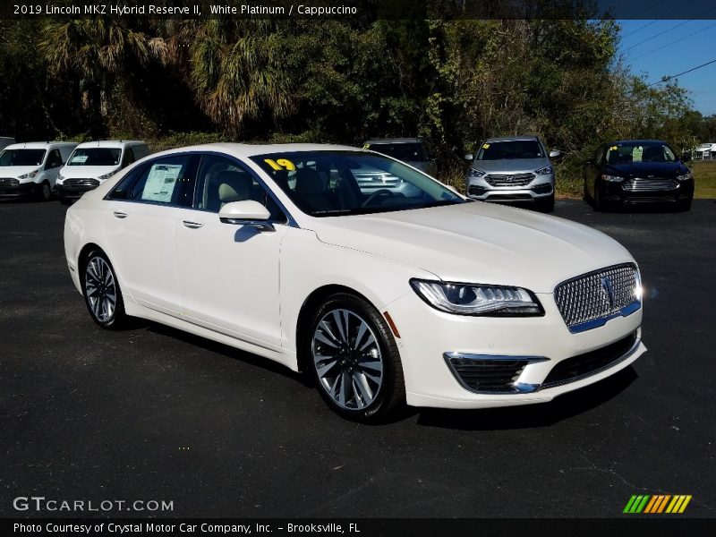 Front 3/4 View of 2019 MKZ Hybrid Reserve II