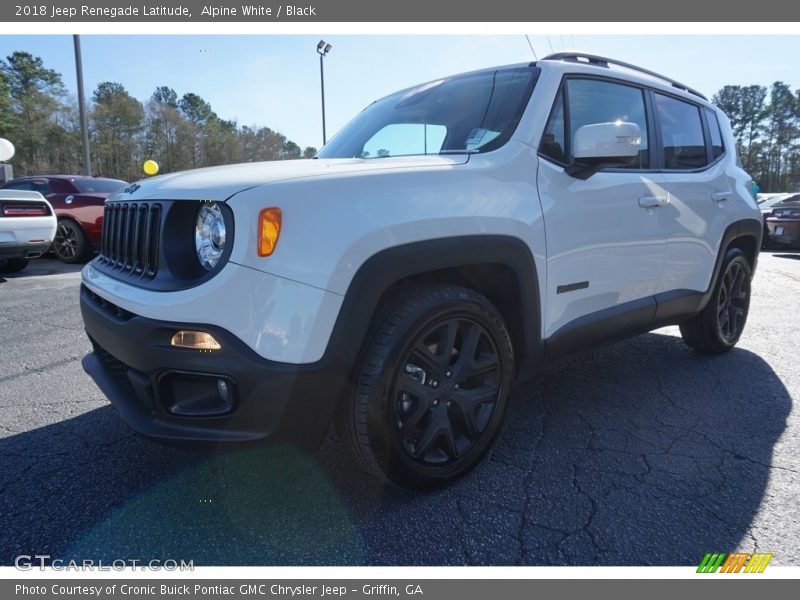 Alpine White / Black 2018 Jeep Renegade Latitude