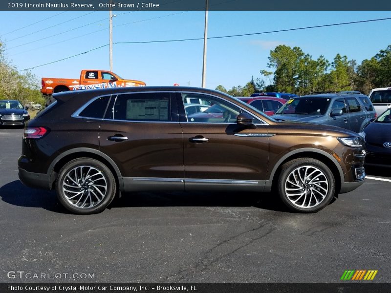 Ochre Brown / Coffee 2019 Lincoln Nautilus Reserve