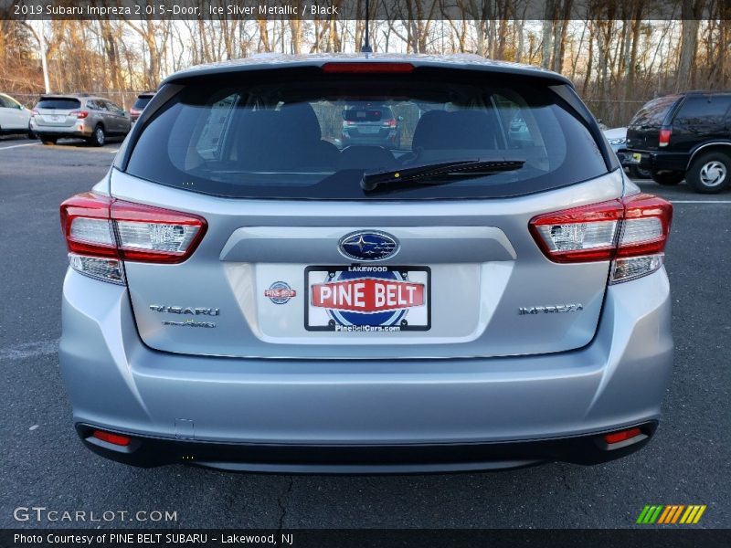 Ice Silver Metallic / Black 2019 Subaru Impreza 2.0i 5-Door