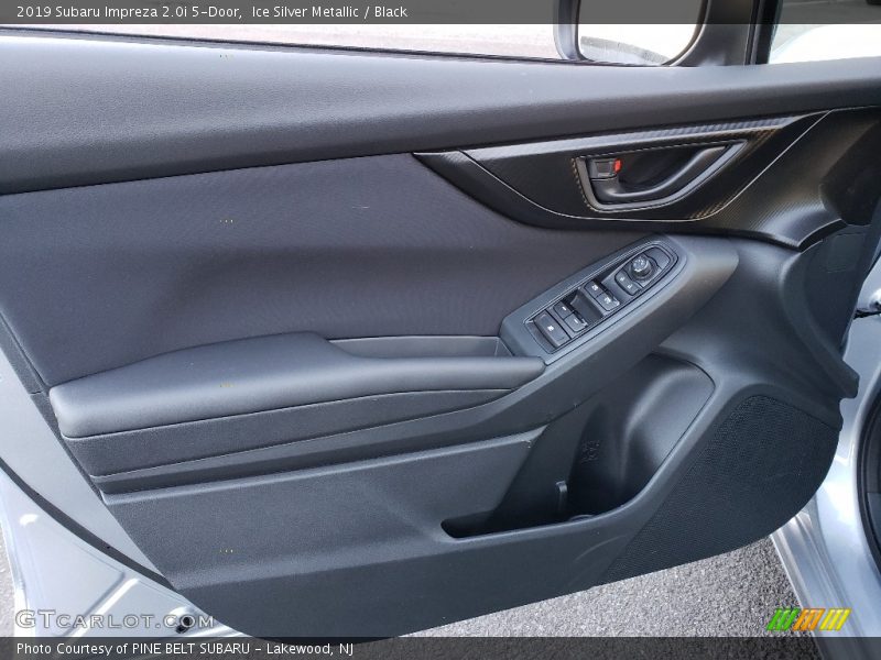 Ice Silver Metallic / Black 2019 Subaru Impreza 2.0i 5-Door