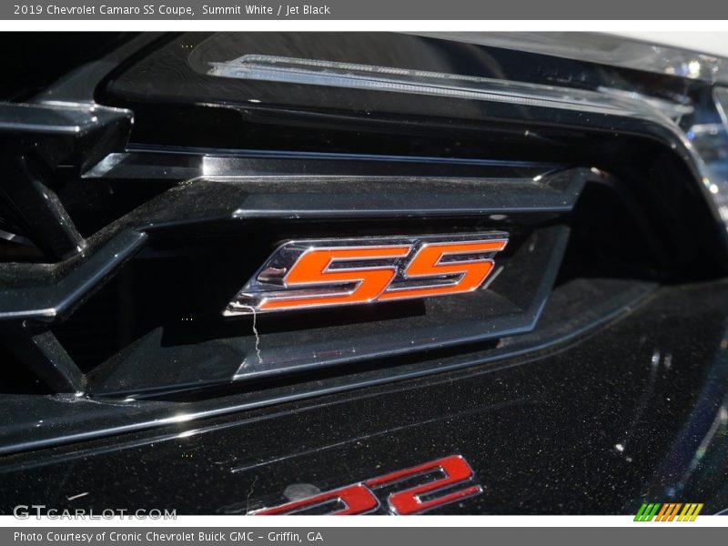 Summit White / Jet Black 2019 Chevrolet Camaro SS Coupe
