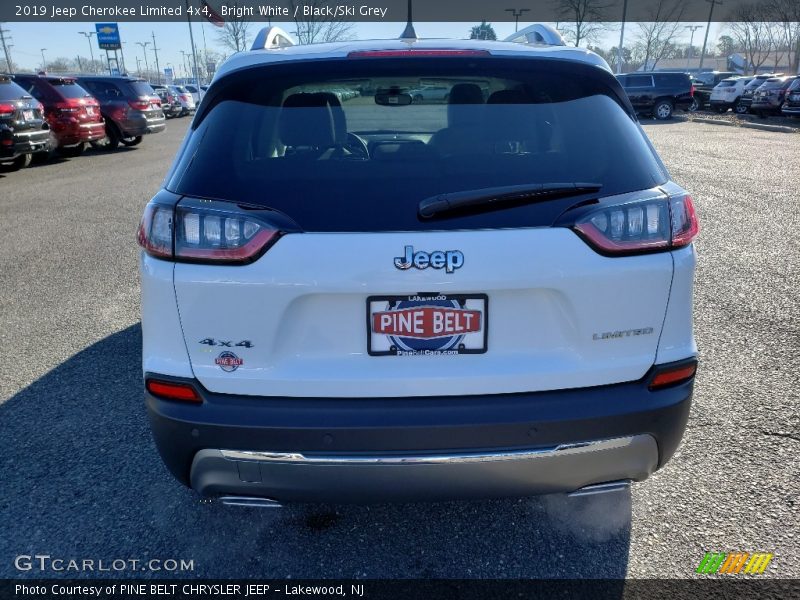 Bright White / Black/Ski Grey 2019 Jeep Cherokee Limited 4x4