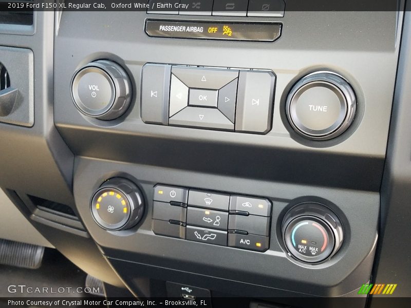 Oxford White / Earth Gray 2019 Ford F150 XL Regular Cab