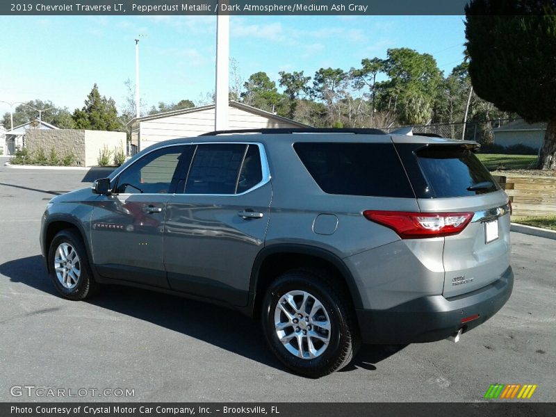 Pepperdust Metallic / Dark Atmosphere/Medium Ash Gray 2019 Chevrolet Traverse LT