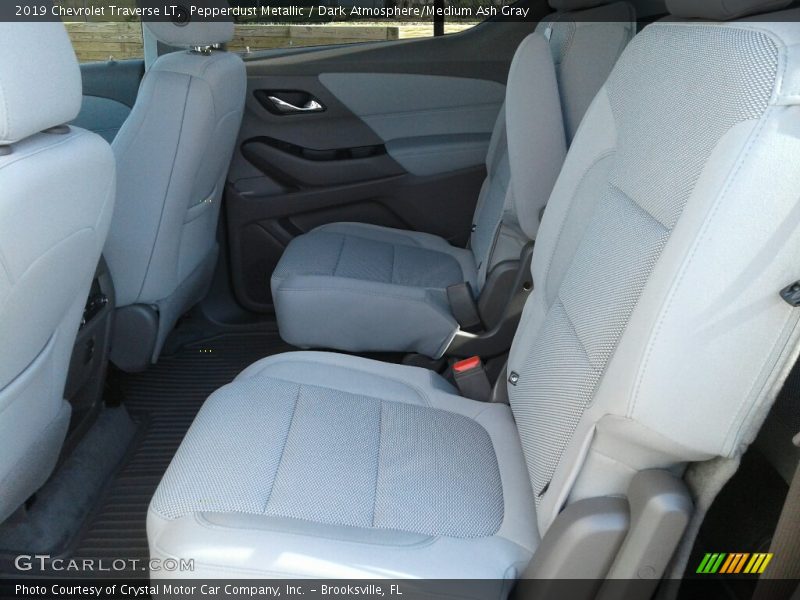 Pepperdust Metallic / Dark Atmosphere/Medium Ash Gray 2019 Chevrolet Traverse LT