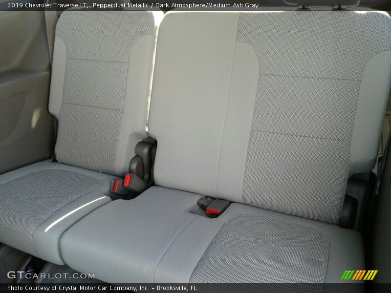 Pepperdust Metallic / Dark Atmosphere/Medium Ash Gray 2019 Chevrolet Traverse LT