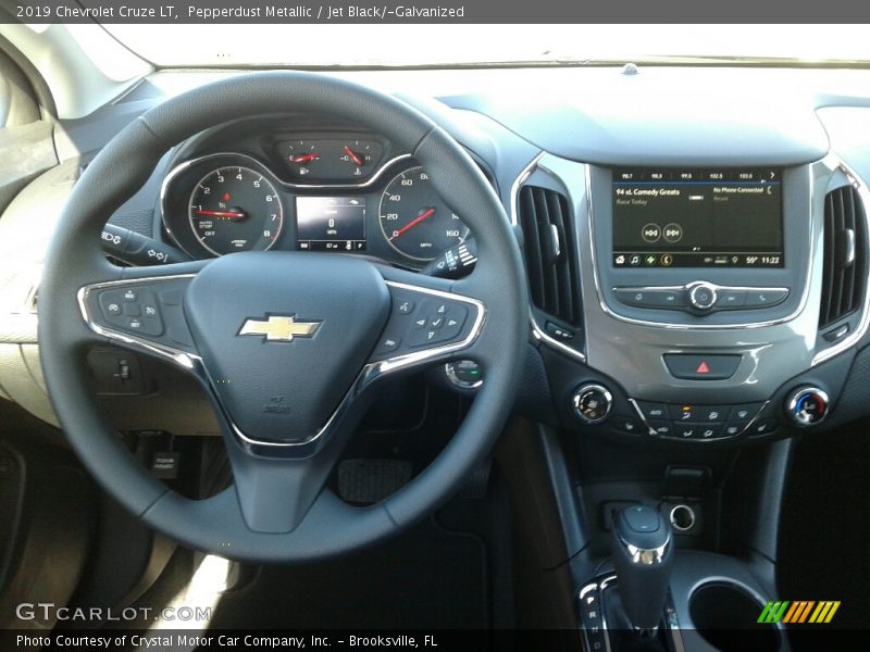 Pepperdust Metallic / Jet Black/­Galvanized 2019 Chevrolet Cruze LT