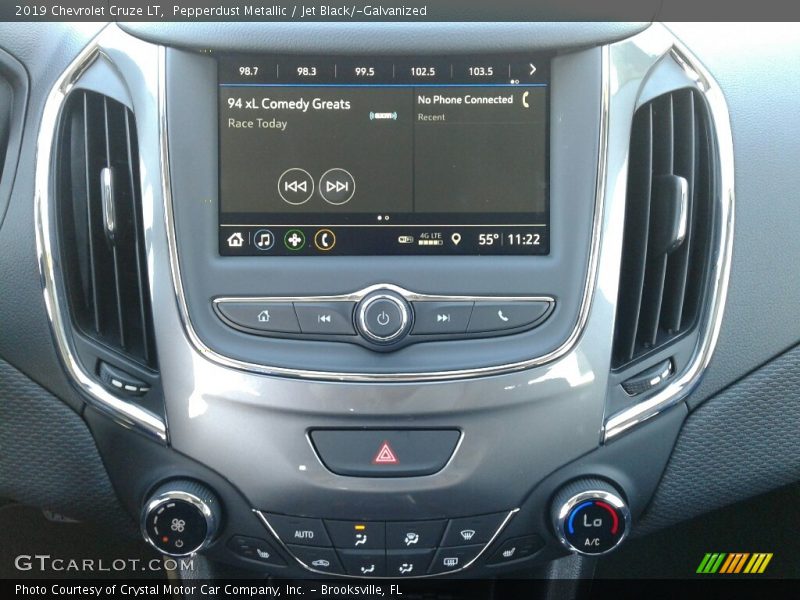 Pepperdust Metallic / Jet Black/­Galvanized 2019 Chevrolet Cruze LT