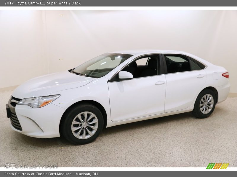 Super White / Black 2017 Toyota Camry LE