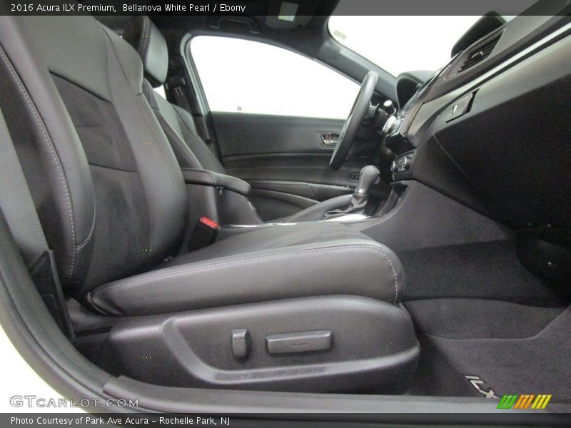 Bellanova White Pearl / Ebony 2016 Acura ILX Premium