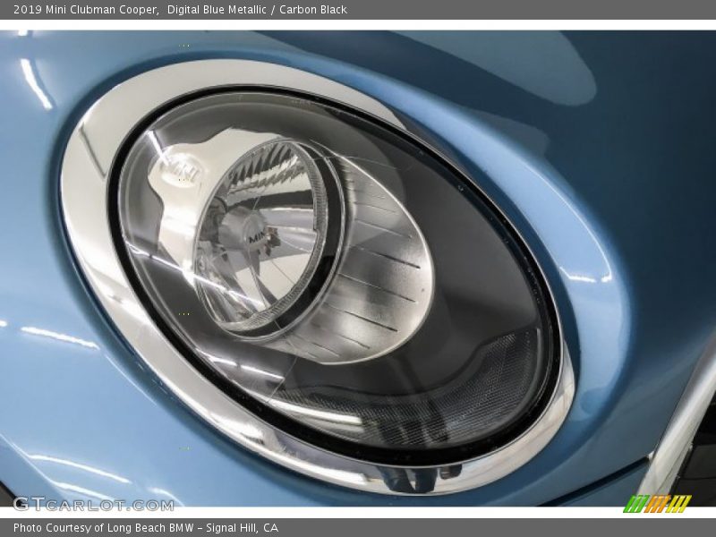 Digital Blue Metallic / Carbon Black 2019 Mini Clubman Cooper