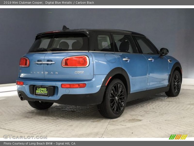Digital Blue Metallic / Carbon Black 2019 Mini Clubman Cooper