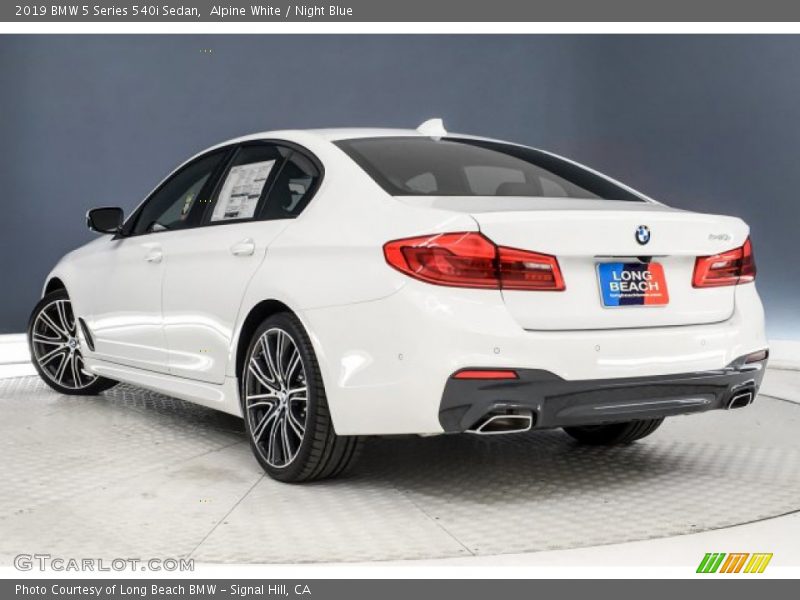 Alpine White / Night Blue 2019 BMW 5 Series 540i Sedan