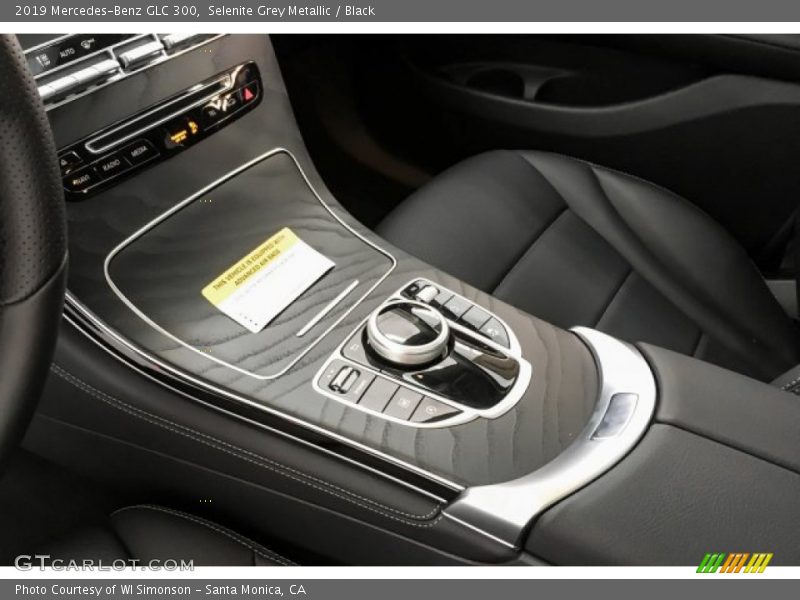 Selenite Grey Metallic / Black 2019 Mercedes-Benz GLC 300