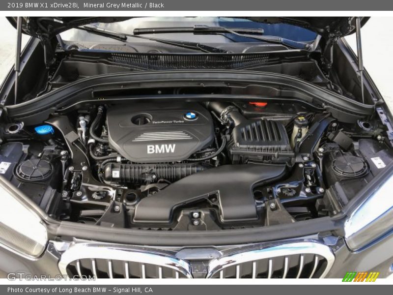 Mineral Grey Metallic / Black 2019 BMW X1 xDrive28i