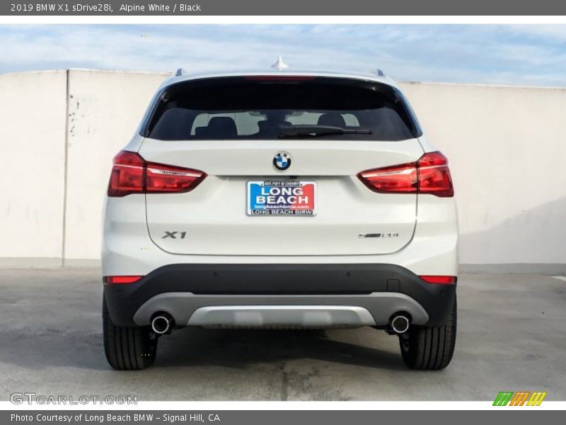 Alpine White / Black 2019 BMW X1 sDrive28i