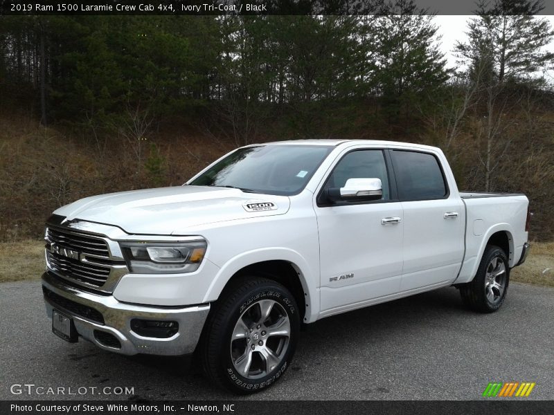 Ivory Tri–Coat / Black 2019 Ram 1500 Laramie Crew Cab 4x4