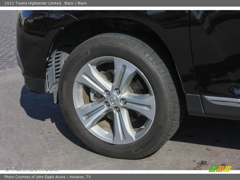 Black / Black 2013 Toyota Highlander Limited