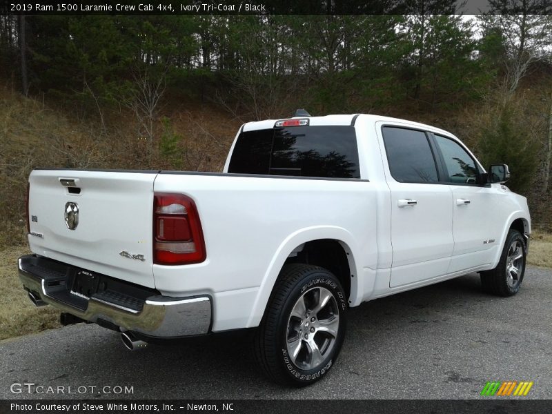 Ivory Tri–Coat / Black 2019 Ram 1500 Laramie Crew Cab 4x4