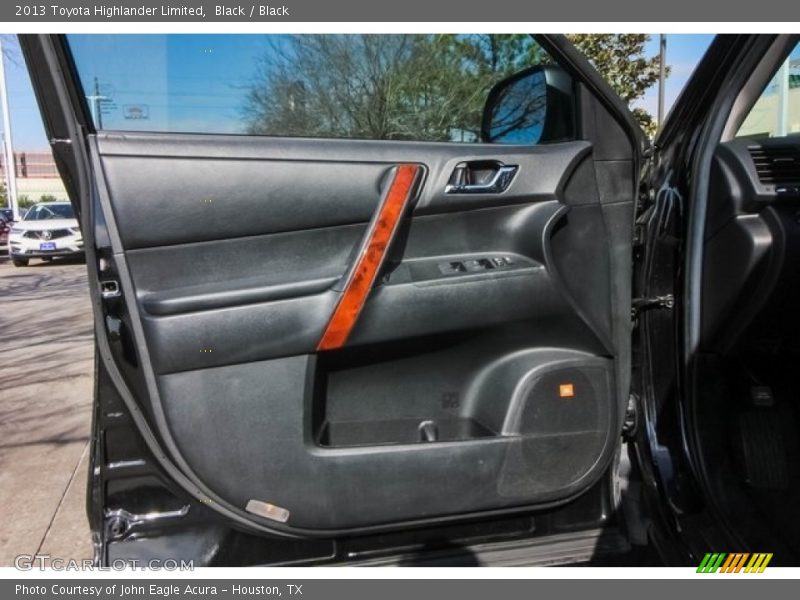 Black / Black 2013 Toyota Highlander Limited