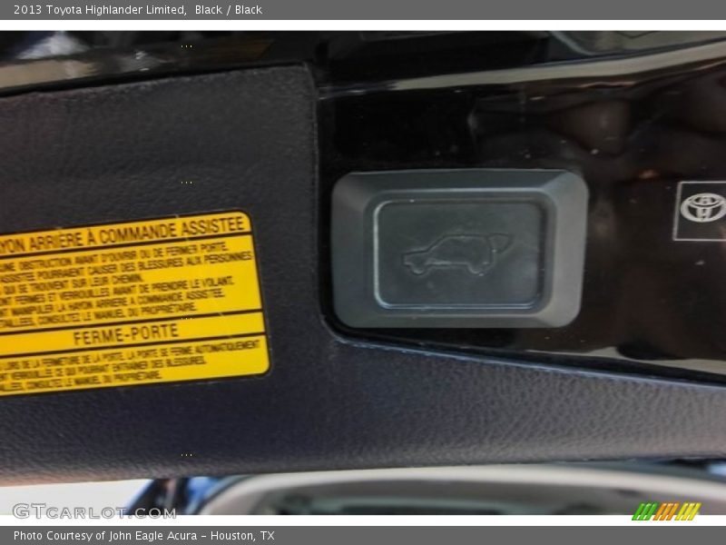 Black / Black 2013 Toyota Highlander Limited