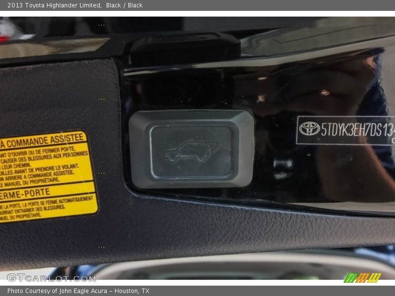 Black / Black 2013 Toyota Highlander Limited