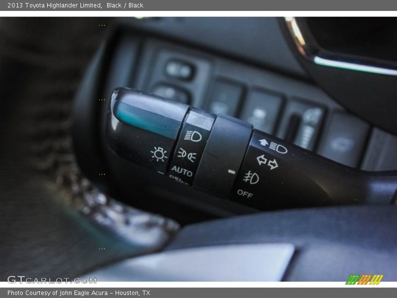 Black / Black 2013 Toyota Highlander Limited