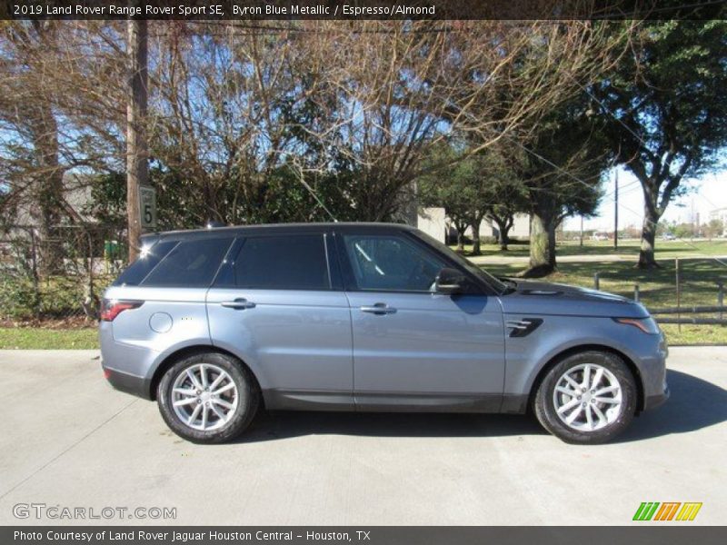  2019 Range Rover Sport SE Byron Blue Metallic