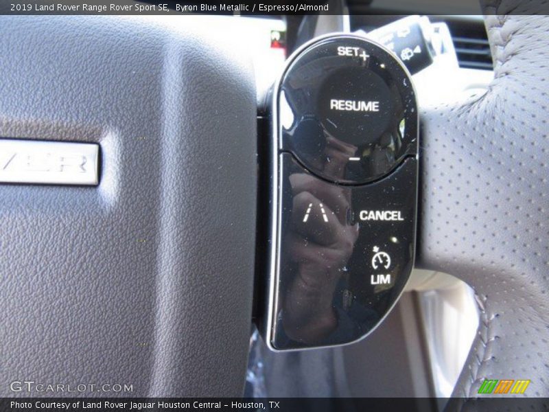  2019 Range Rover Sport SE Steering Wheel