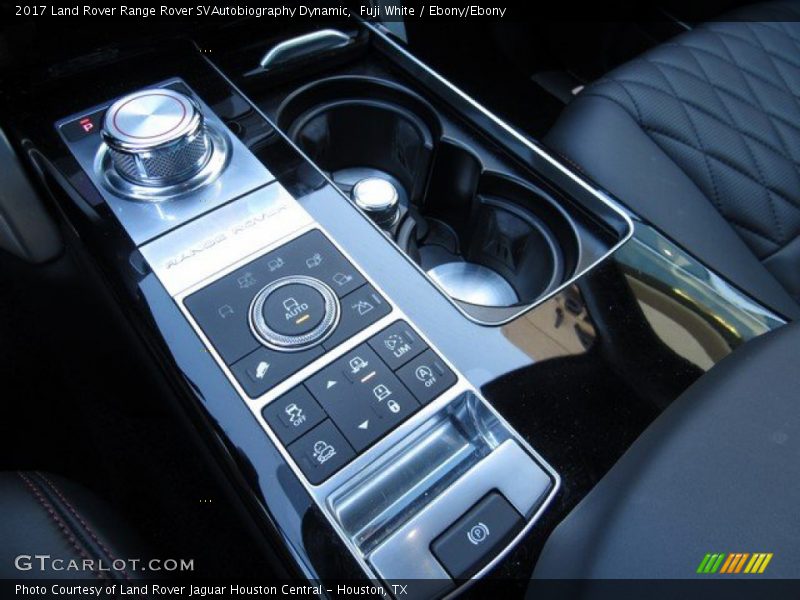 Controls of 2017 Range Rover SVAutobiography Dynamic