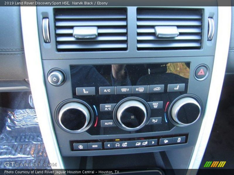 Controls of 2019 Discovery Sport HSE
